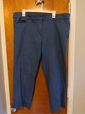 LOFT Riviera Tailored Ankle Pants in Navy Blue